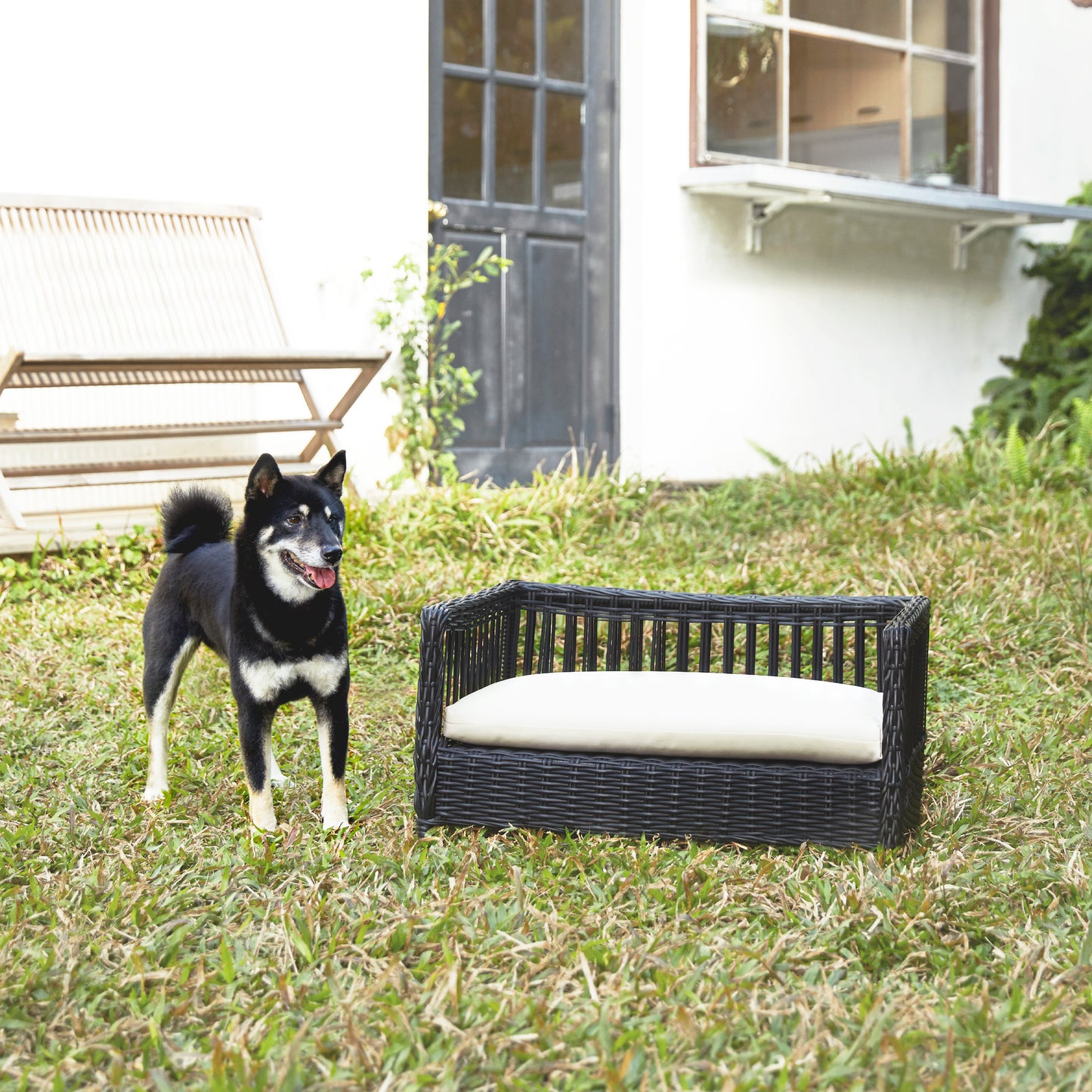 The Comfy Pets Rattan Woven Dog or Cat Bed & Cushion